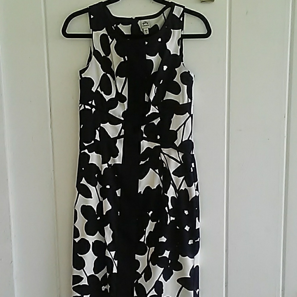 Sangria sleeveless dress